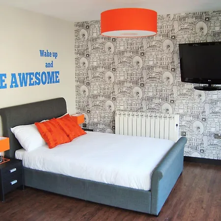 Hostel Code Pod - The Loft -