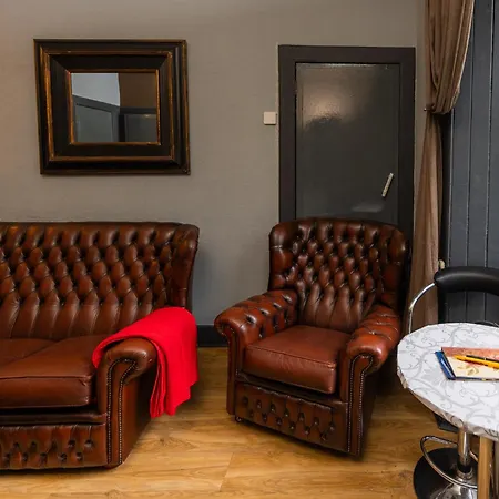 Daire Cozy, Warm & Relaxed By Holyrood Palace *