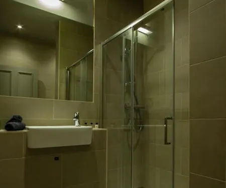 Nine Apartment *