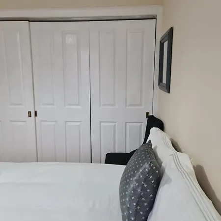 Arthur St * Edinburgh