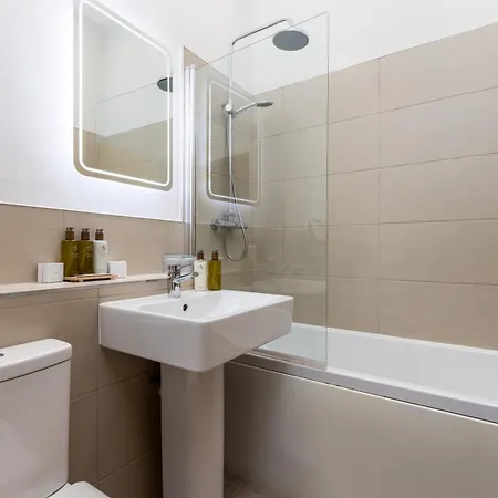 28 York Place 3* إدنبرة