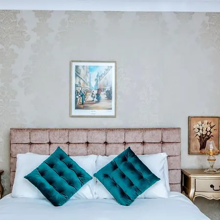 Апартаменты Boutique On Royal Mile - Sleeps 4