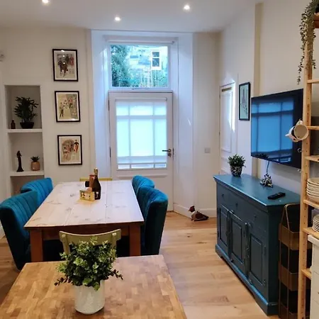 Meadowbank 3-bed Edinburgh