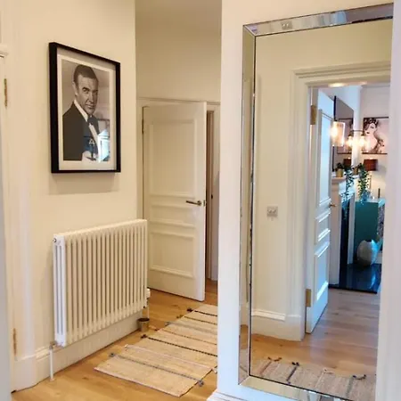 Meadowbank 3-bed Apartment *