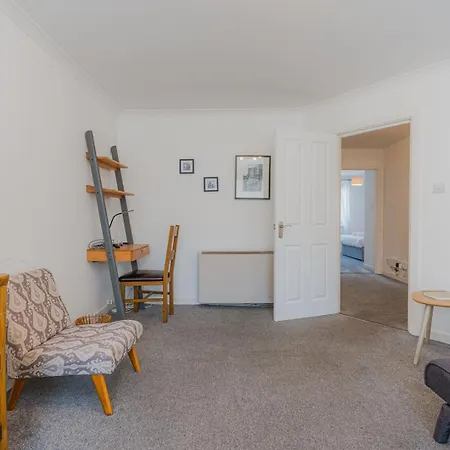 Guestready - Restful Near Castle *