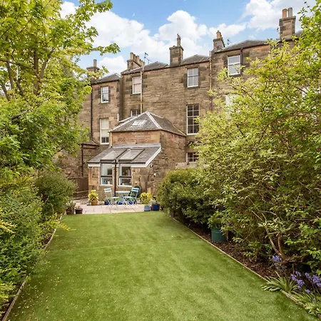 Stylish Murrayfield Sanctuary Edinburg
