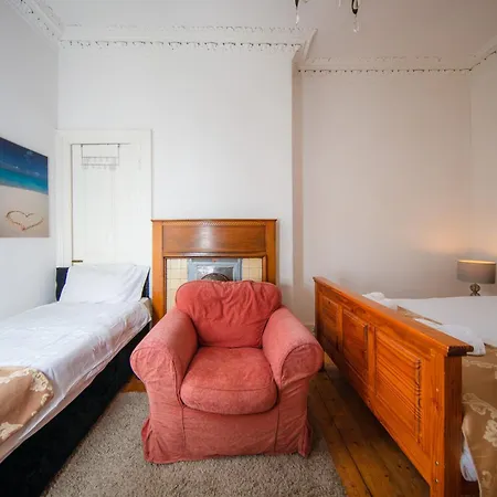Comfortable, Spacious Retreat, By The Meadows! Apartamento Edimburgo