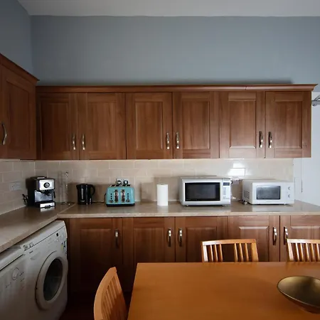 Comfortable, Spacious Retreat, By The Meadows! Apartamento Edimburgo