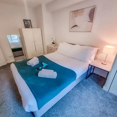 Apartamento Westfield 2 Bedroom - *