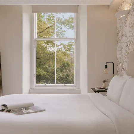 Sonder Royal Garden 4* Edinburgh