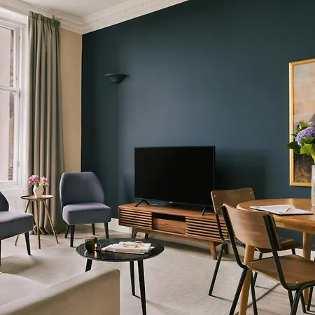 Sonder Royal Garden Aparthotel Edinburgh