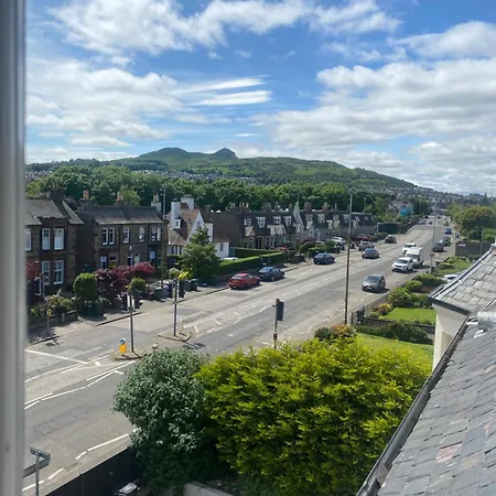 Ellwyn House Hotel *