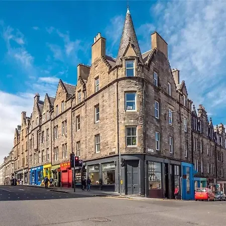Spacious Boutique Two-bedroom Next To The Castle * Edimburgo