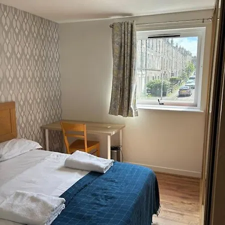 Quiet For Upto 4 People