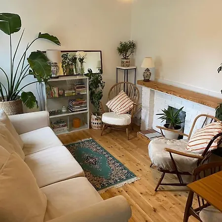 Apartment 2 Bed With Garden Near Centre & Beach, Free Parking Edinburgh