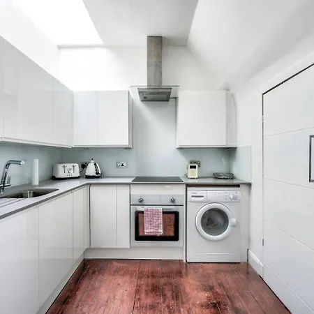 Lejlighed Guestready - Modern 2br On The Royal Mile! *