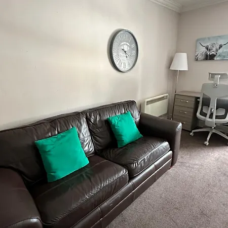 1 Bedroom In Old Town Apartment *
