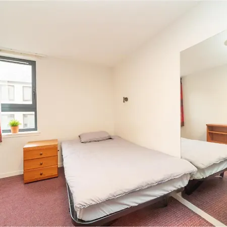 Joivy Affordable 3,4,5 And 12 Bed Private Flats Next To Royal Mile (adults Only) Appartement