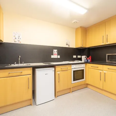 Joivy Economy 4 And 5 Bed Flats, Close To Old Town And Royal Mile - Adults Only