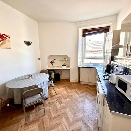 Apartment Slatefords Victorian - Fast Wifi & Central - 10 Mins To Princes Street