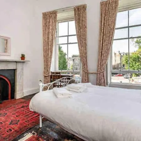 Central Claremont Townhouse Holiday home Edinburgh