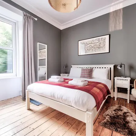 Guestready - Stylish 2br In Heart Of Tollcross Эдинбург