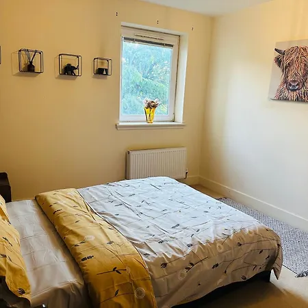 Apartment Stunning 2 Bedroom Flat In *