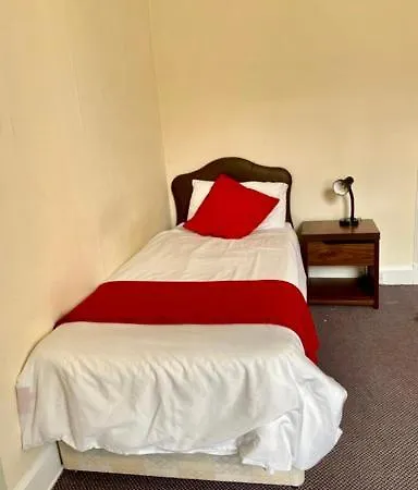 Large 5 Bedroom Flat In Marchmont Apartment