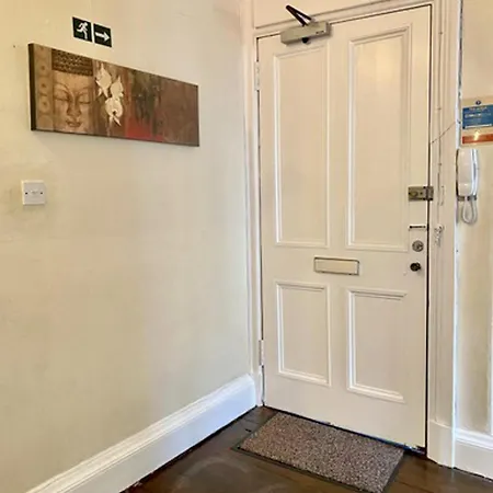 Apartment Large 5 Bedroom Flat In Marchmont Edinburgh