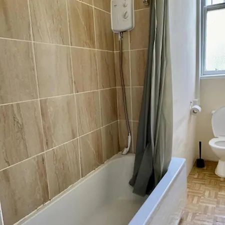 Apartment Large 5 Bedroom Flat In Marchmont *