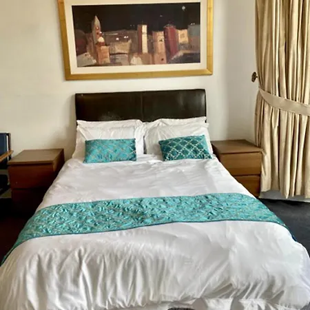 Apartment Large 5 Bedroom Flat In Marchmont *