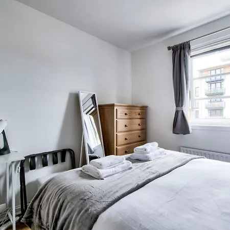 Guestready - Stylish W/ Parking Near Édimbourg