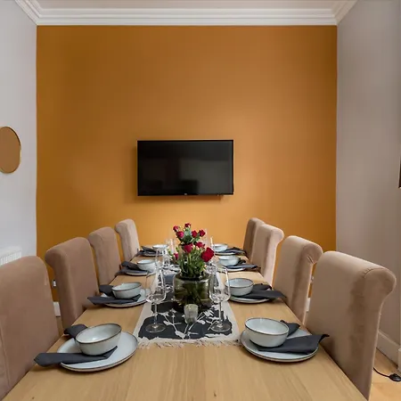 The Gait At Hill Square Apartament