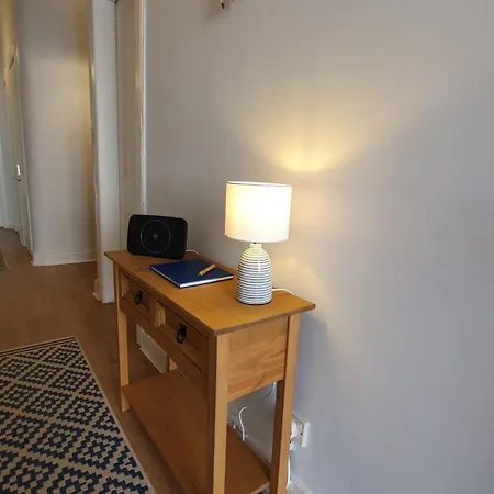 アパート Beautiful Ground Floor Flat Near Haymarket *