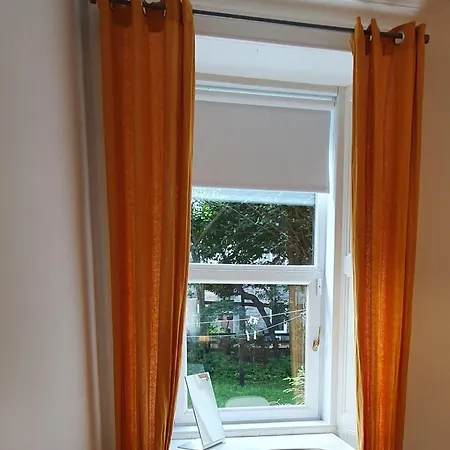 Beautiful Ground Floor Flat Near Haymarket