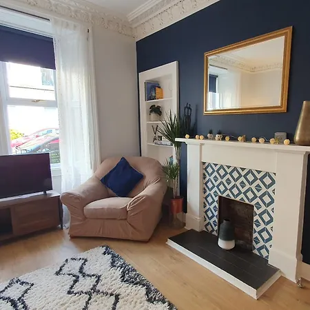 Beautiful Ground Floor Flat Near Haymarket * エディンバラ