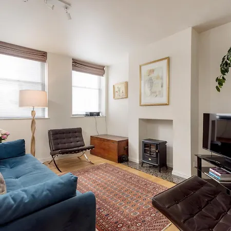 Apartment Causewayside @ The Address *