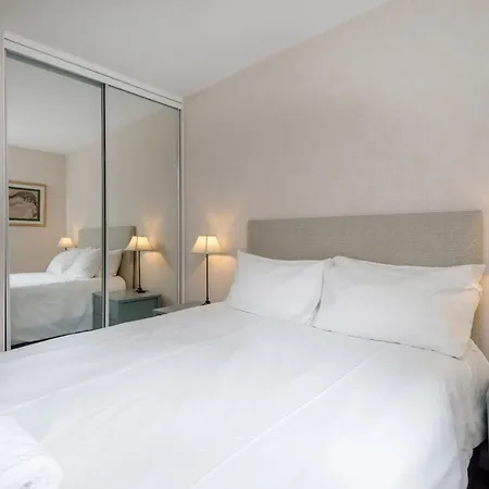 Causewayside - The Address شقة *