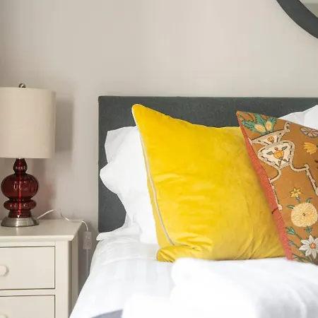 شقة Guestready - Spacious And Beautiful 2br Flat In Morningside إدنبرة