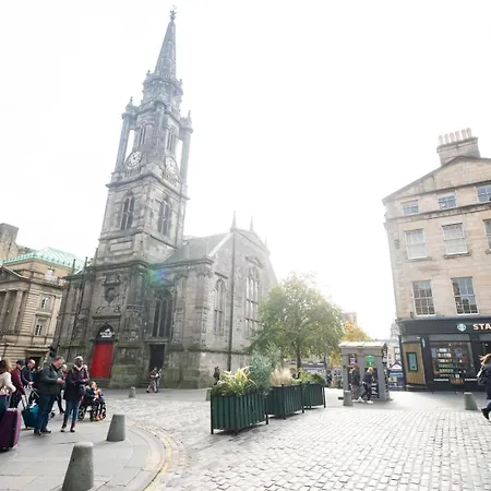 Апартаменты Guestready - Bright & Airy 1br Flat In Center