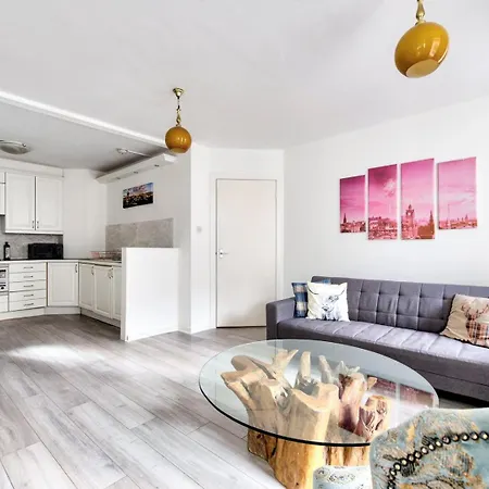 Guestready - Bright & Airy 1br Flat In Center Daire Edinburgh