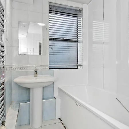 Lejlighed Lauriston 4 Bedroom 7 Beds Duplex *