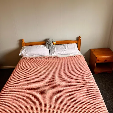 Double Close To Airport And Heriot Watt