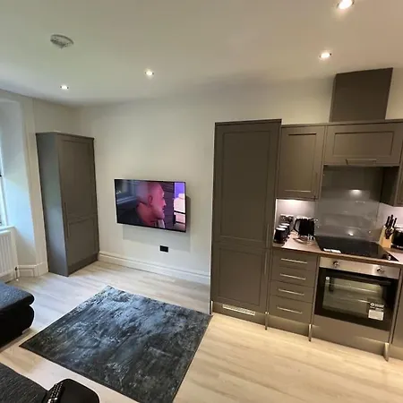 Апартаменты Upper Grove 2 Bedroom -