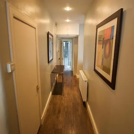 아파트 Burnets 에든버러