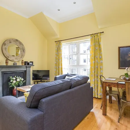 Apartamento Old Tolbooth Wynd - 393 Edimburgo