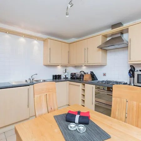 Appartement Old Tolbooth Wynd - 388 Edinburgh