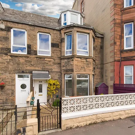 Lochend Road - 414 Apartment