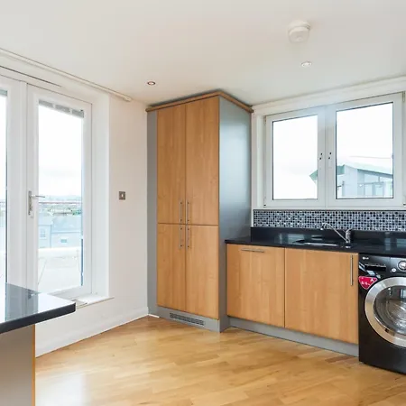 Portland Gardens - 403 Edinburgh