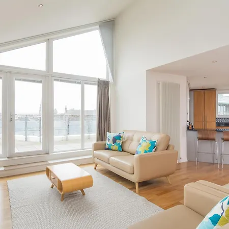 Portland Gardens - 403 شقة *